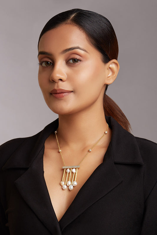 Freshwater Pearl Studded Pendant Necklace 