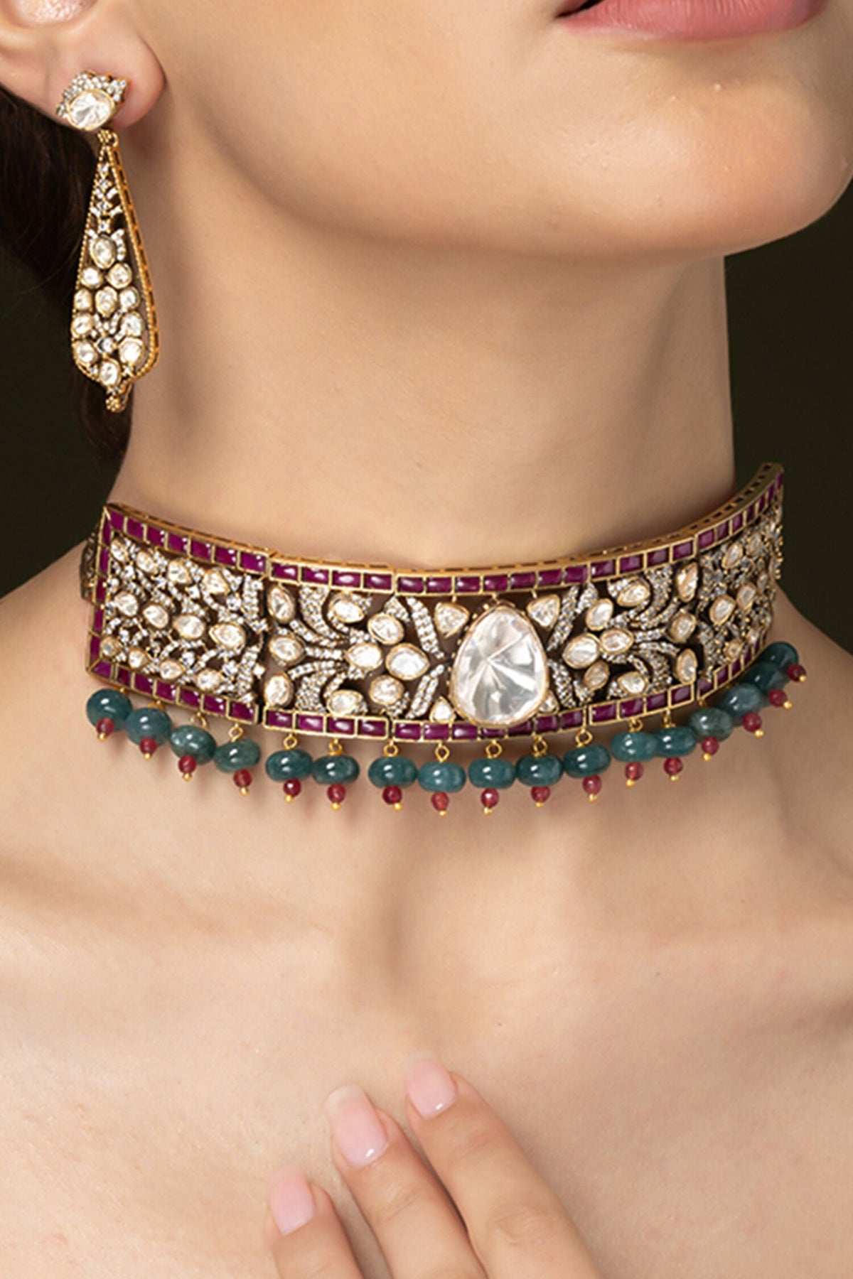 Royal Collar Heritage Choker Set 