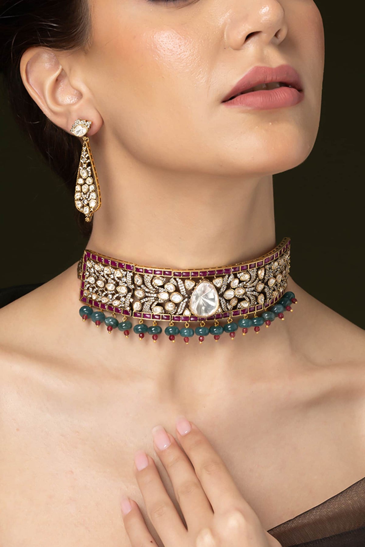 Royal Collar Heritage Choker Set 