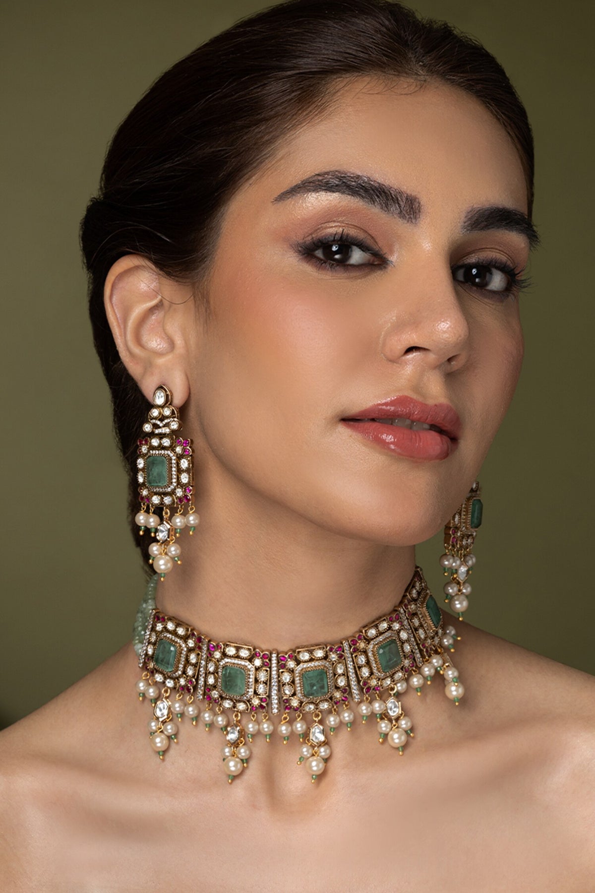 Rani Mahal Pearl Embellished Choker Set 