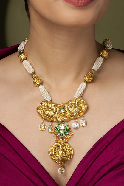 Bead & Pearl Embellished Pendant Necklace Set 