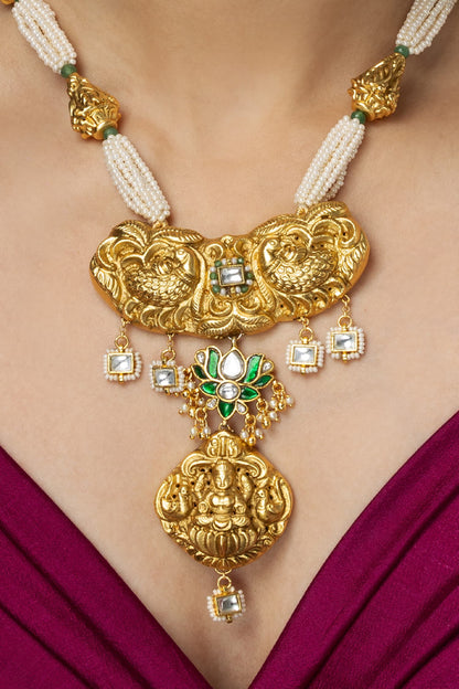 Bead & Pearl Embellished Pendant Necklace Set 