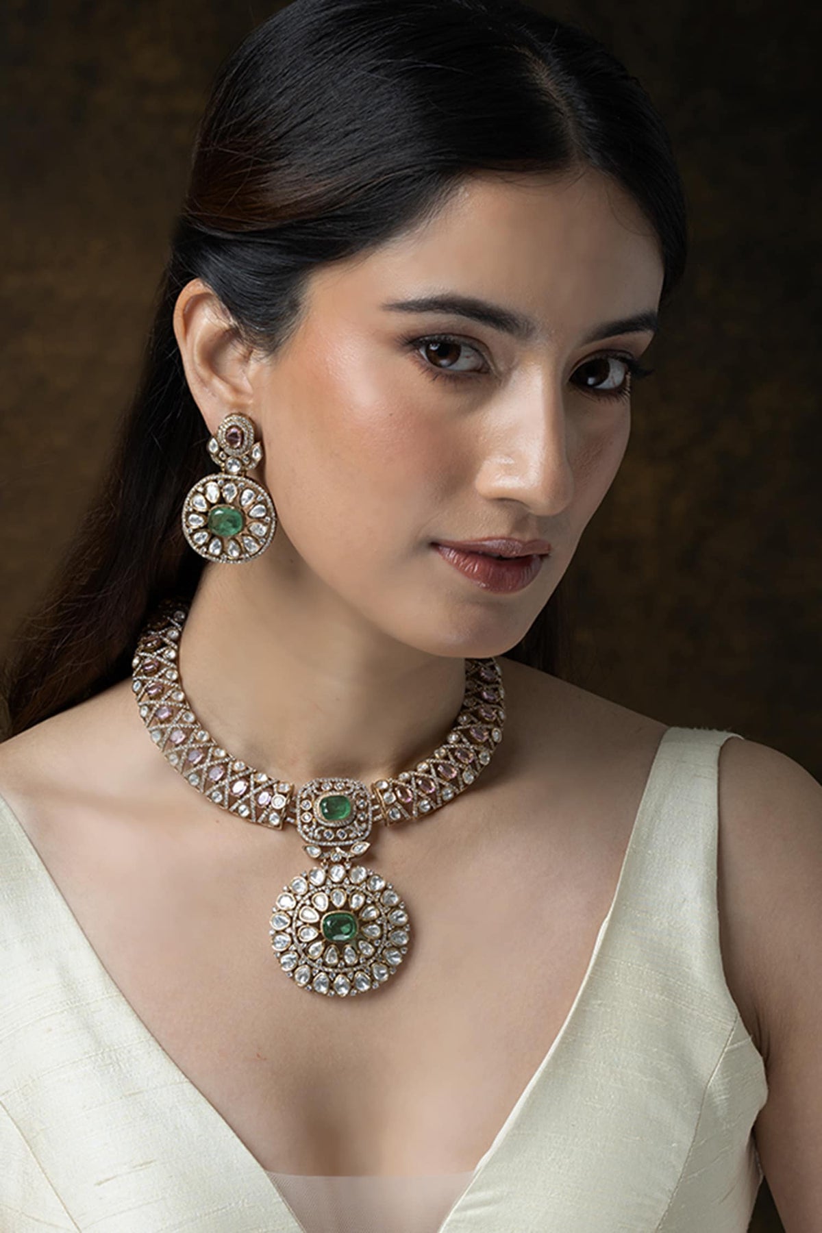 Emerald Embellished Pendant Necklace Set 