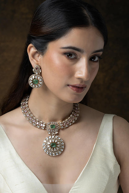 Emerald Embellished Pendant Necklace Set 
