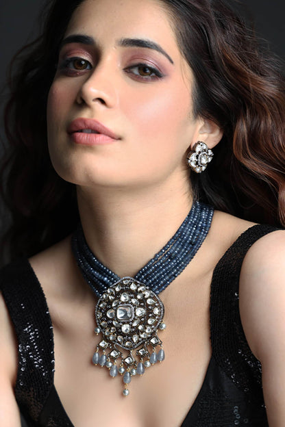 Noorani Embellished Pendant Necklace Set 
