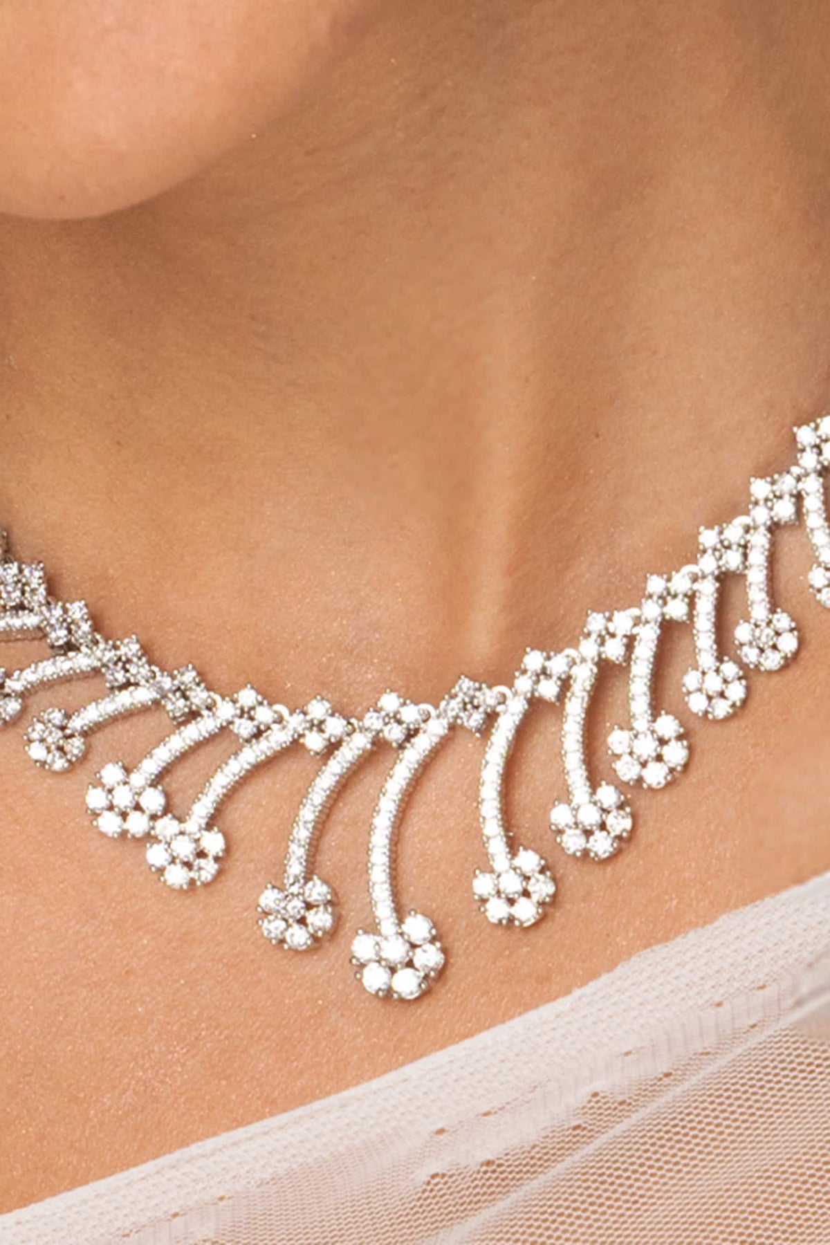Majestic Leaf Shaped Necklace Set 
