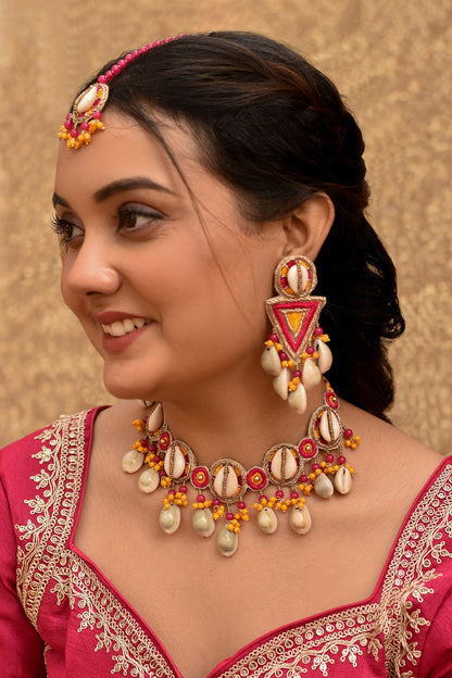 Navya Cowrie Shell Embellished Jewellery Set 