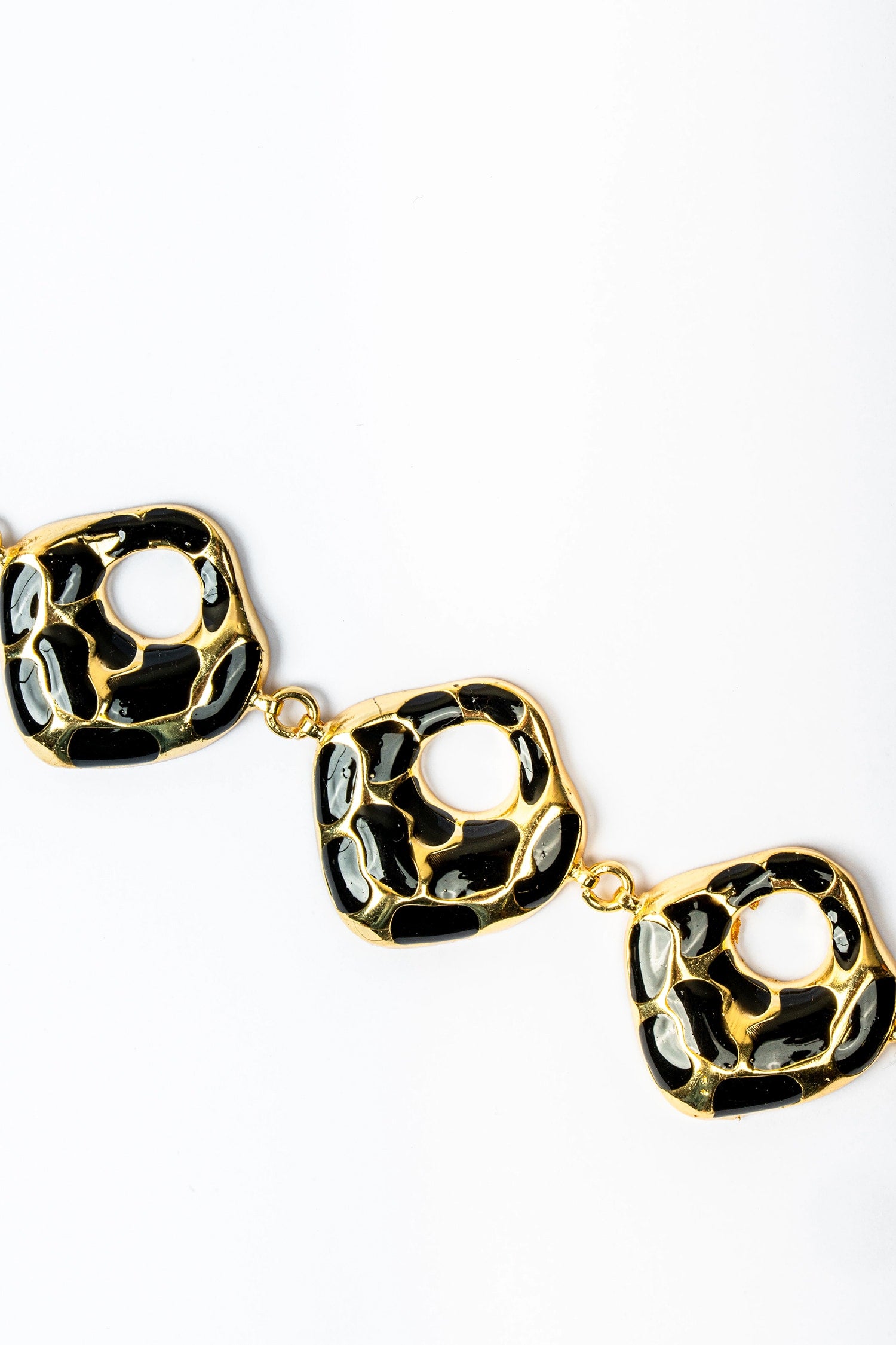 Fierce Eyes Choker Necklace 