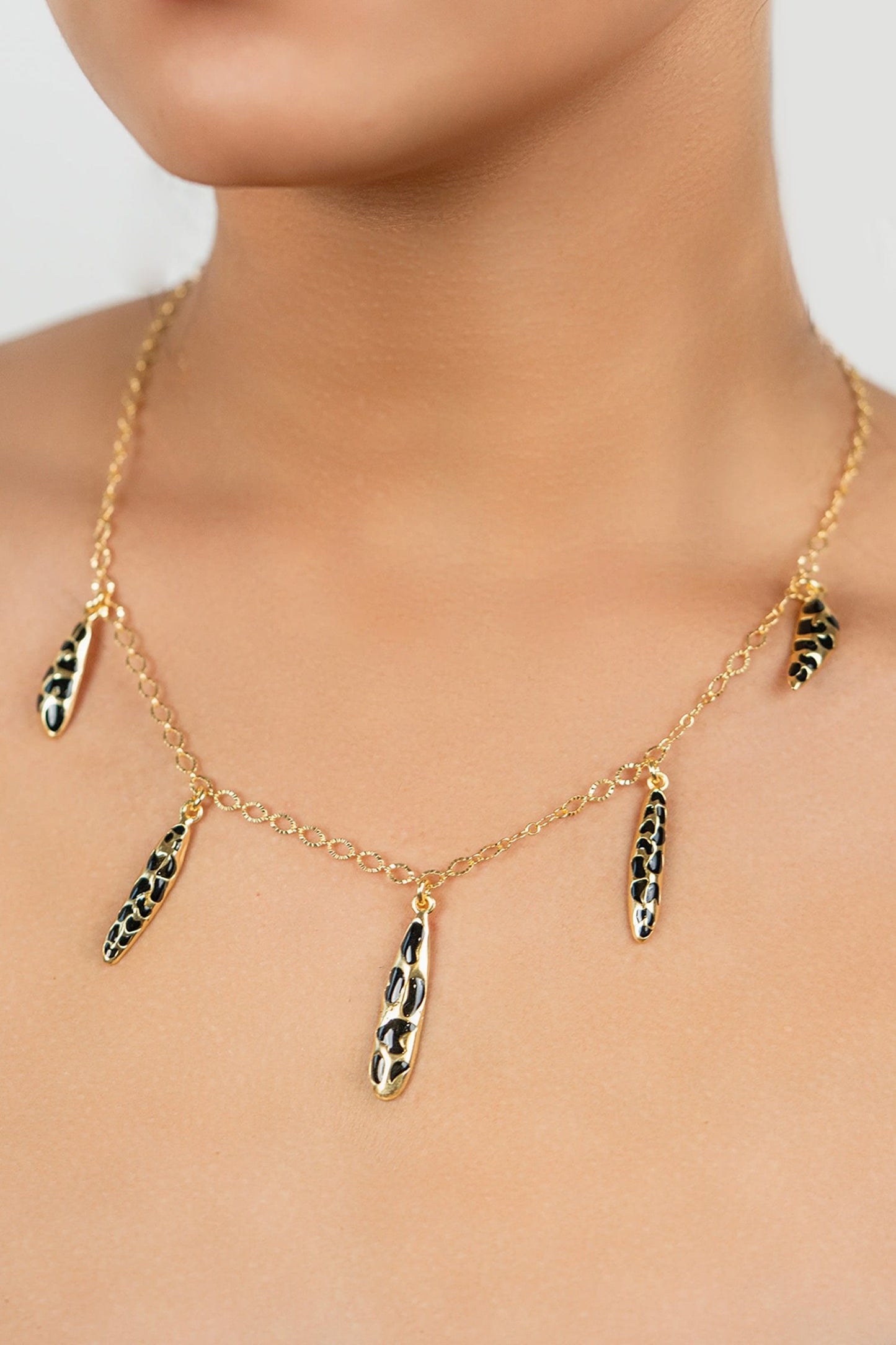 Nocturnal Glow Necklace 