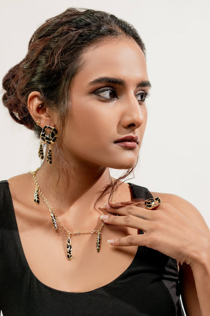 Nocturnal Glow Necklace 