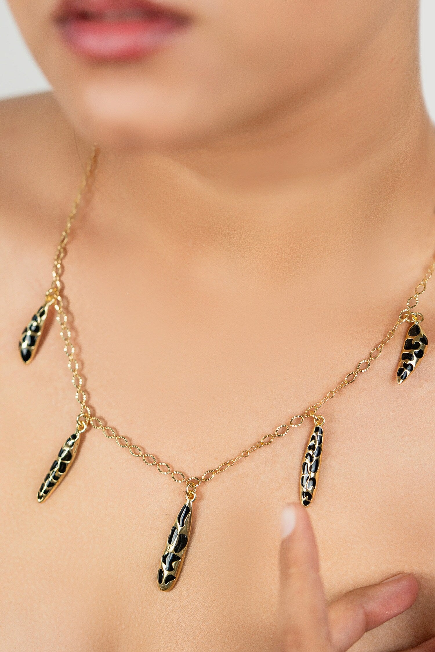 Nocturnal Glow Necklace 