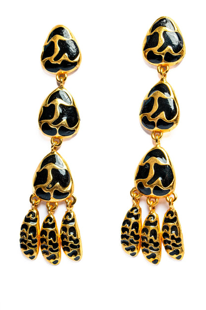 Claws Out Dangler Earrings 