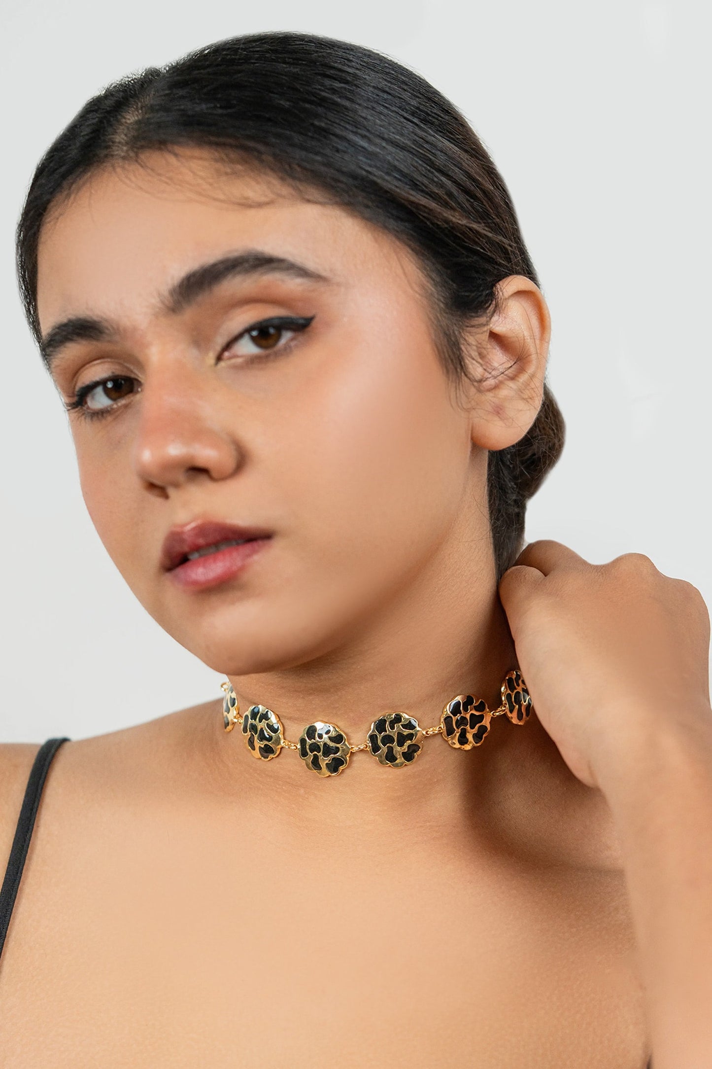 Love Me Wild Choker Necklace 
