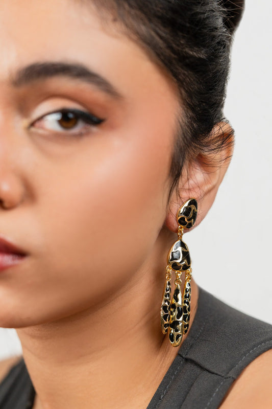 Catch Me Dangler Earrings 