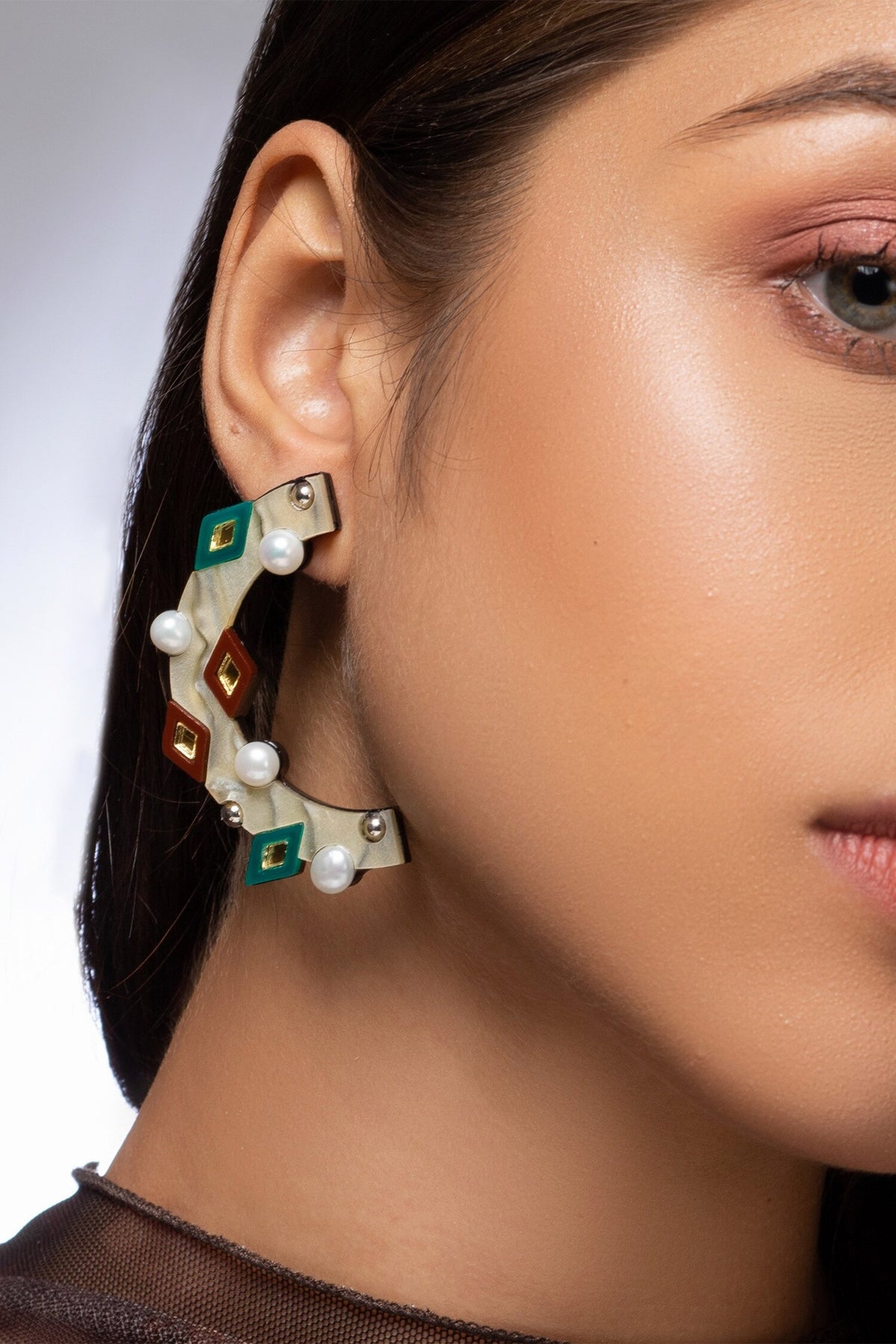 The Intarsia Geometric Pattern Earrings 