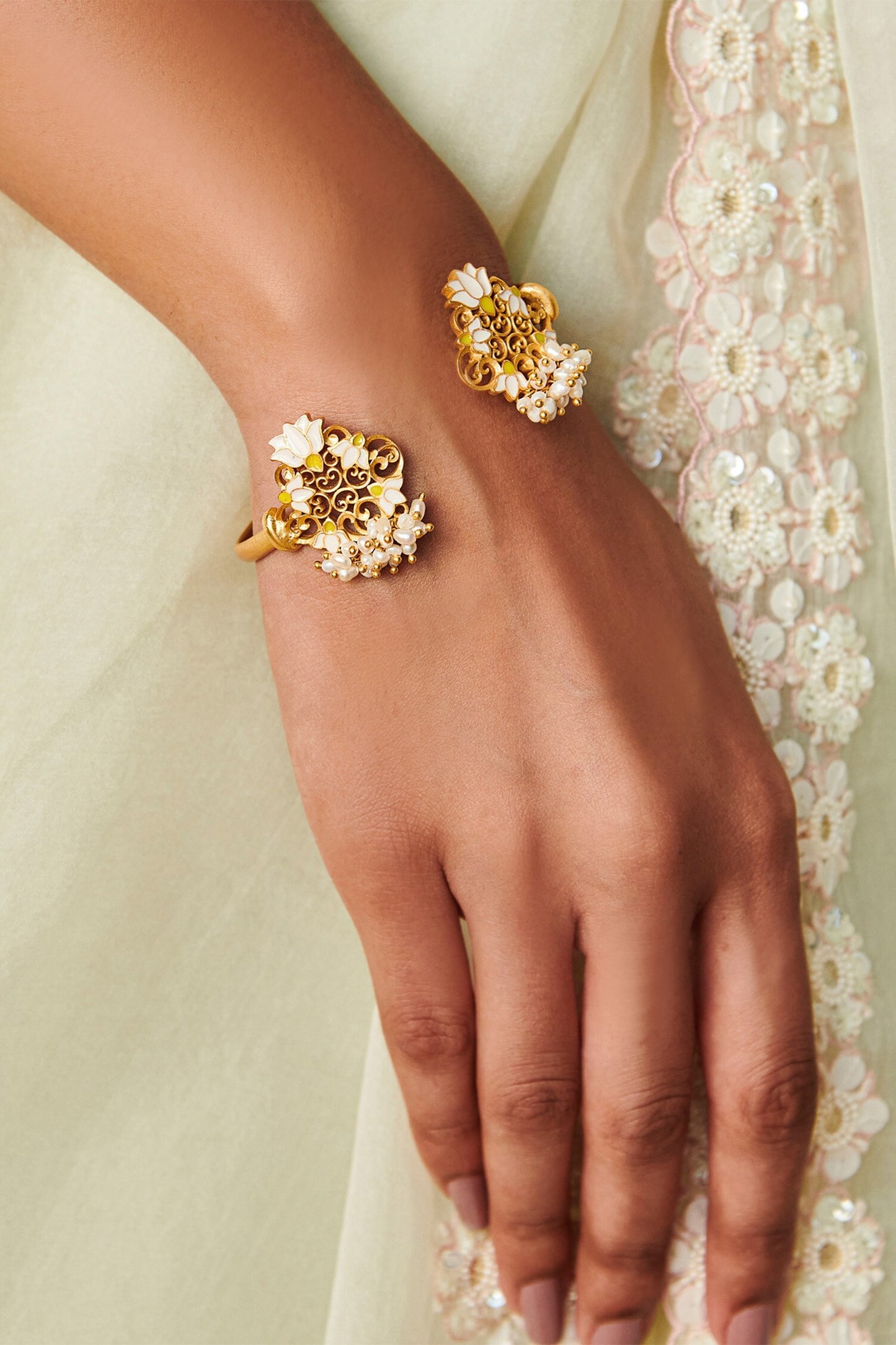 Glory Lotus Motif Cuff Bracelet 