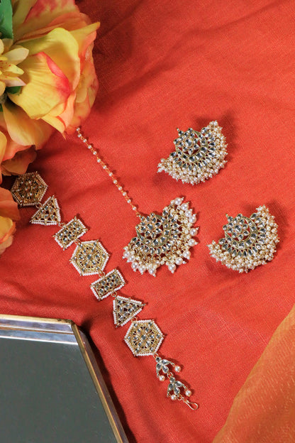 Kundan Floral Mathapatti Set 