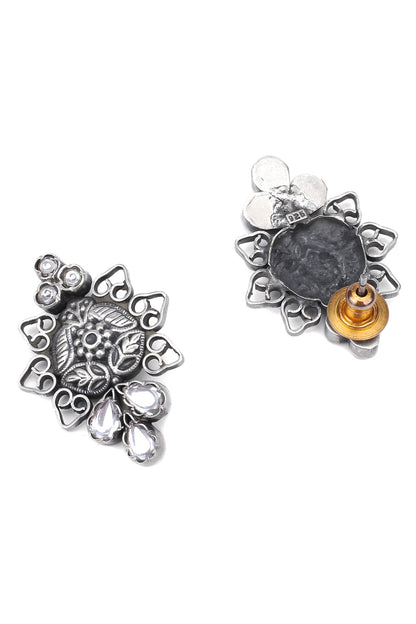 Noor Leaf Carved Earrings 