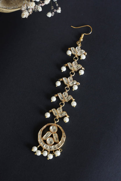 Kundan Pearl Maangtikka 