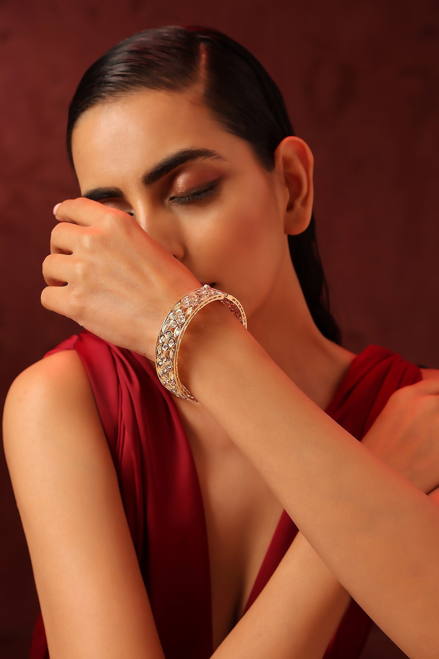 Floral Cut Work Pattern Kada 