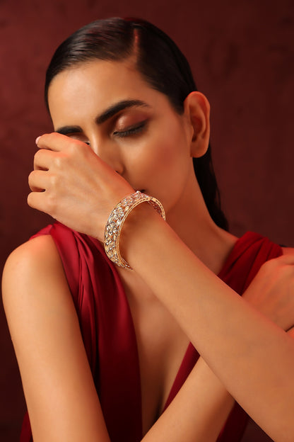 Floral Cut Work Pattern Kada 