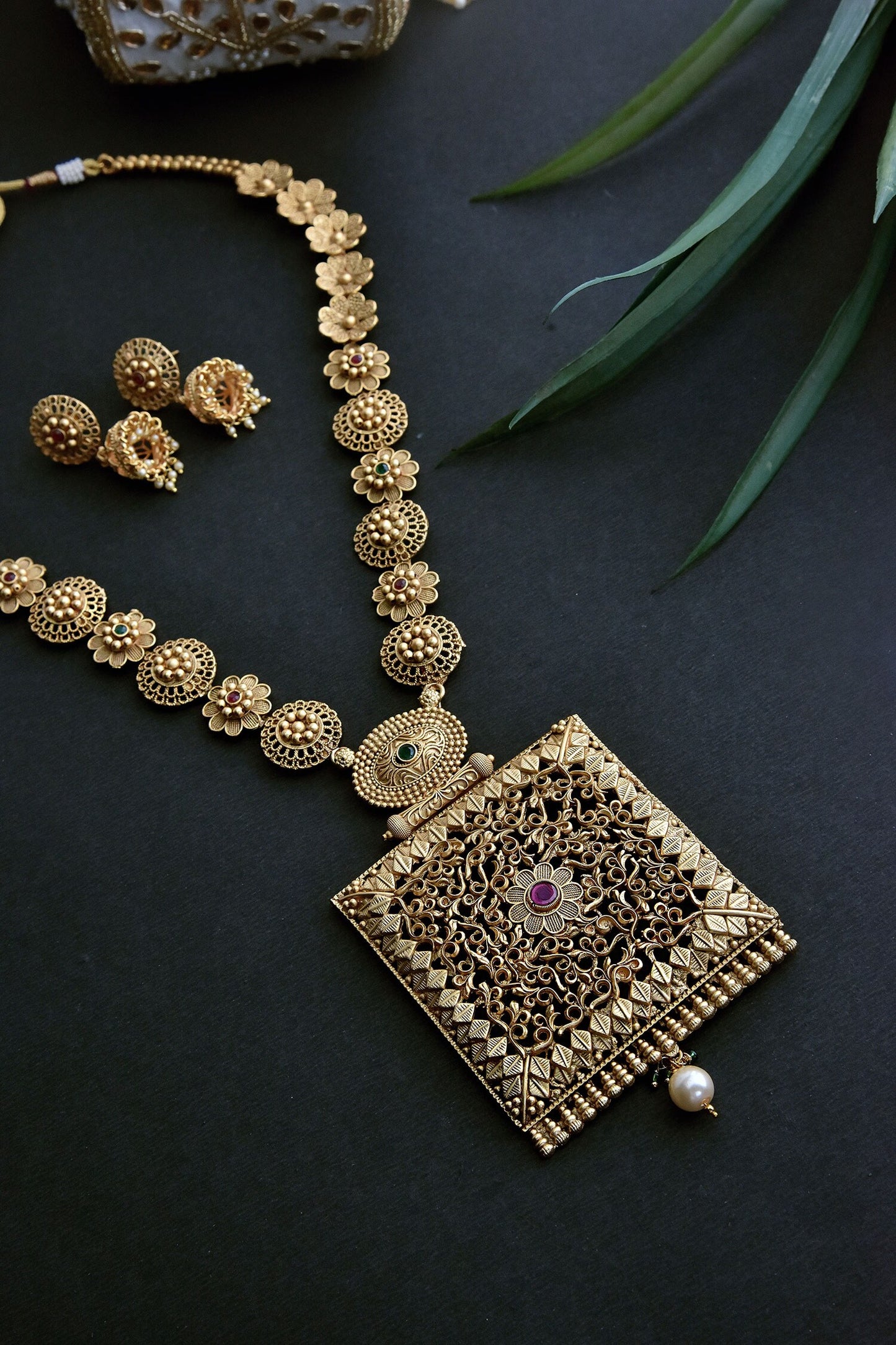 Temple Necklace Set 