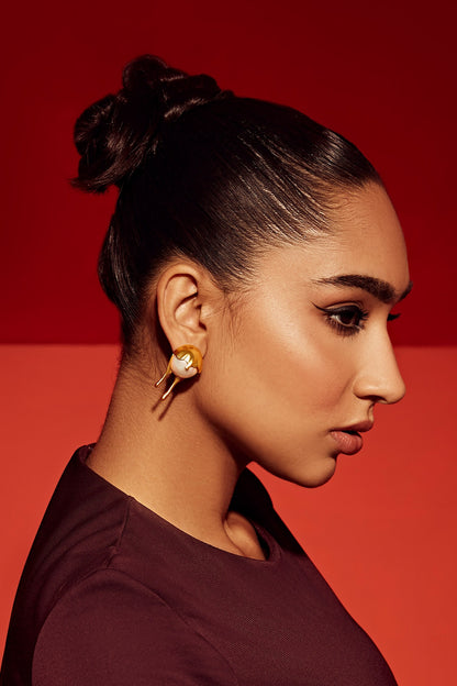 Melting Pearl Encrusted Ear Studs 