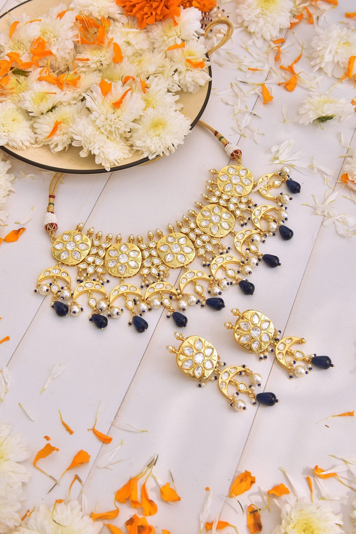 Geometric Embellished Choker Set 