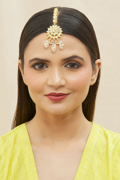 Floral Kundan Maangtikka 