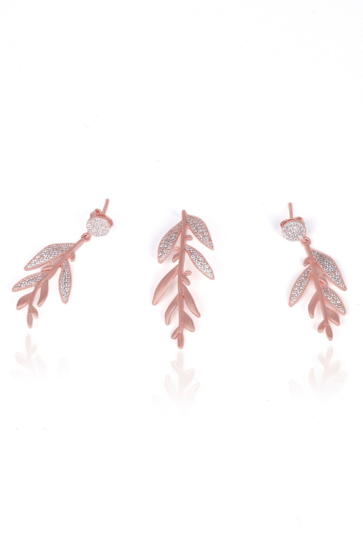 Jannat Leaf Dangler Pendant With Earrings 
