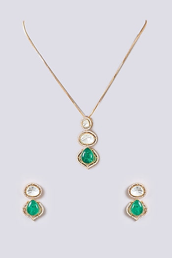 Gold Finish Kundan Polki & Green Stone Necklace Set
