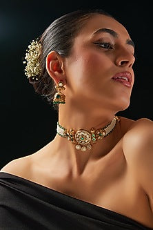 Gold Finish Kundan Polki & Green Stone Choker Necklace Set