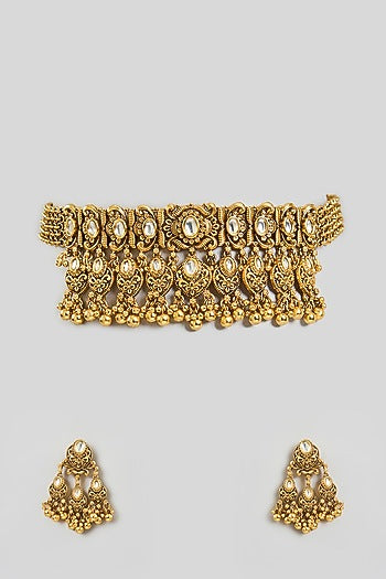 Gold Finish Kundan & Beaded Temple Choker Necklace Set