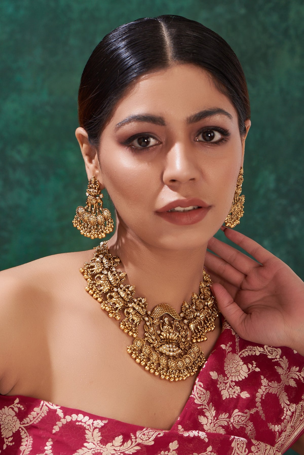 Gold Finish Metal Beaded Choker Necklace Set