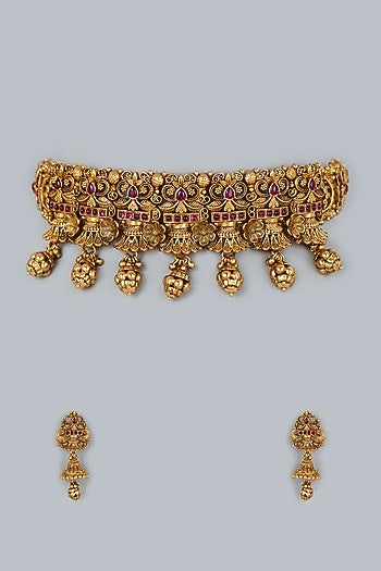 Gold Finish Temple Necklace Set In Brass