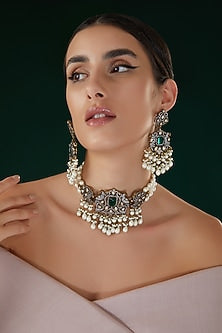 Black Rhodium Finish Kundan Polki & Green Stone Choker Necklace Set