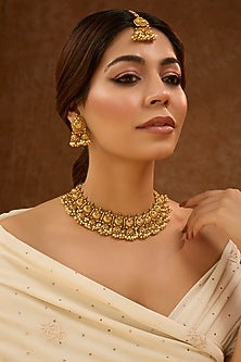 Gold Finish Floral & Paisley Motif Temple Necklace Set