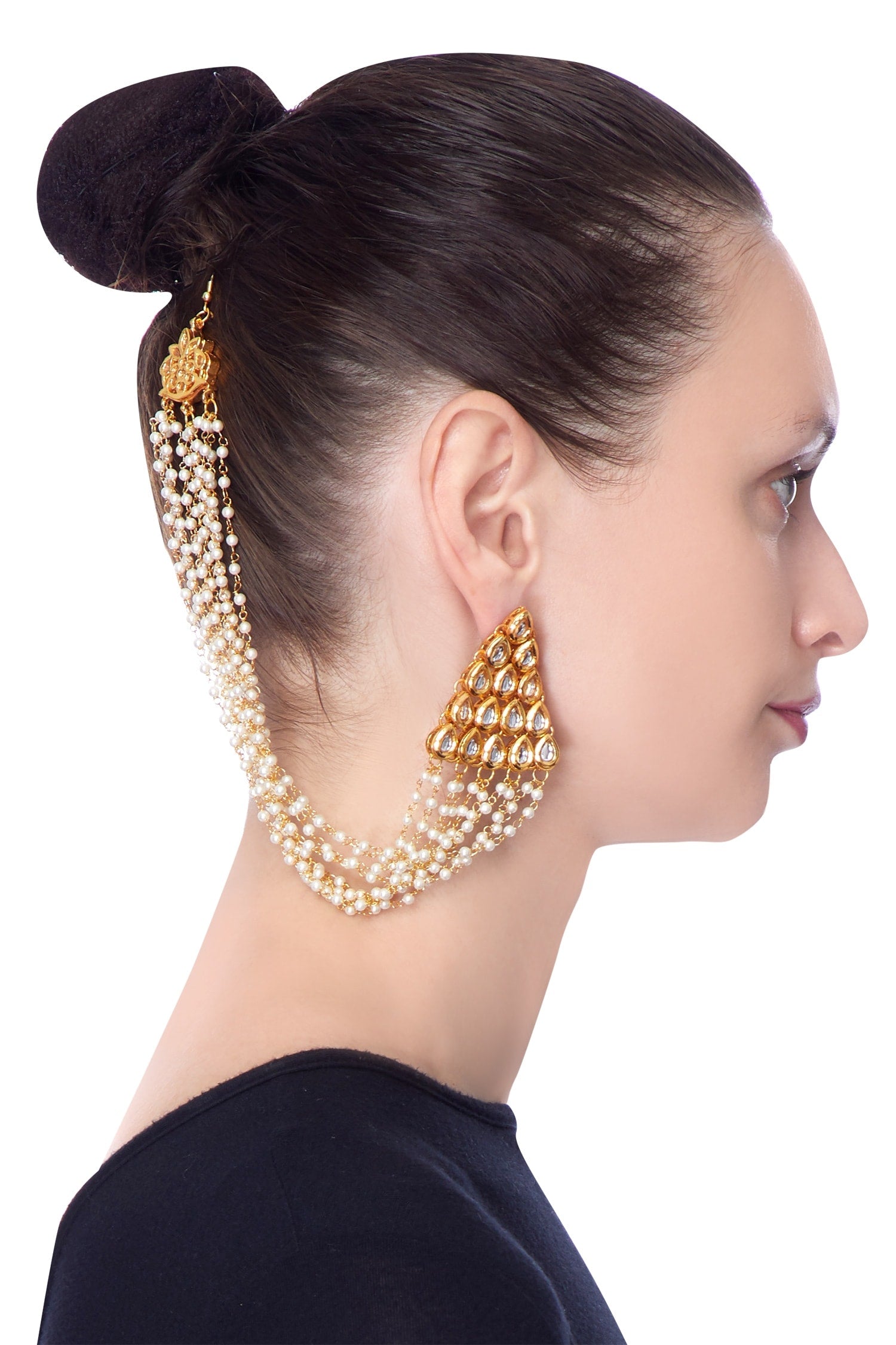 Dangling Pearl Embellished Earrings 