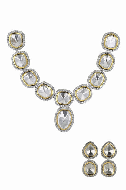 Kundan Embellished Necklace Set 