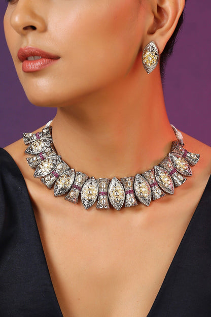 Leaf Shaped Polki Necklace Set 