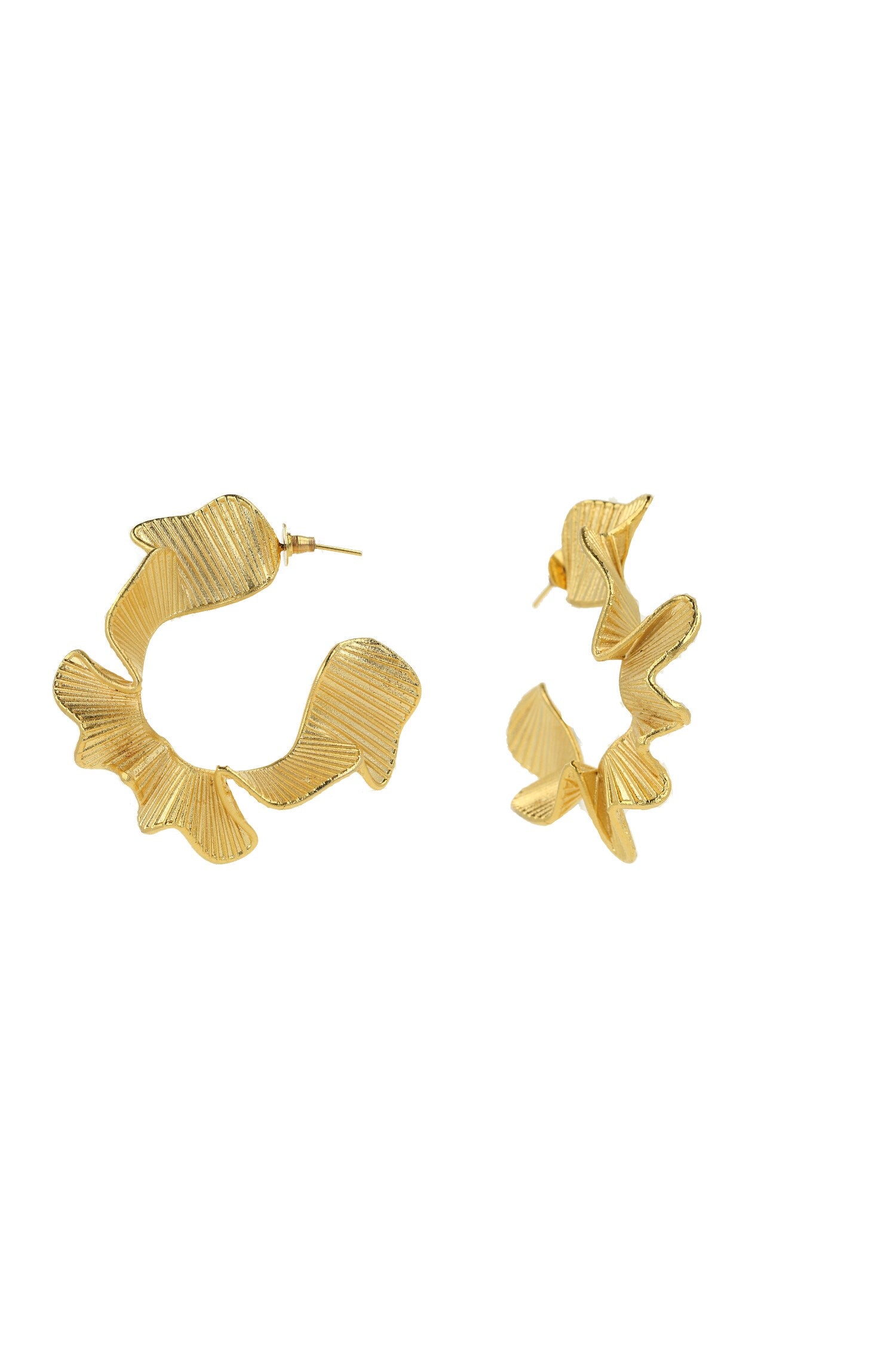 Wave Shaped Hoops 