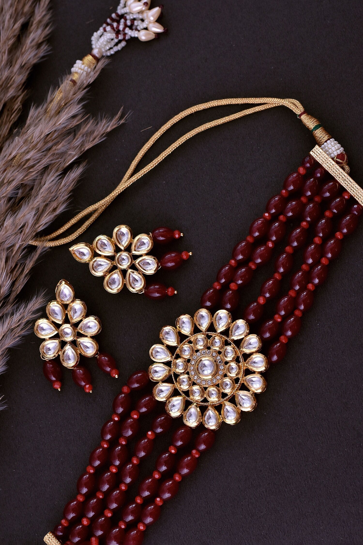 Kundan Embellished Choker Set 