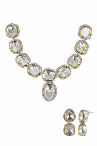 Kundan Embellished Necklace Set 
