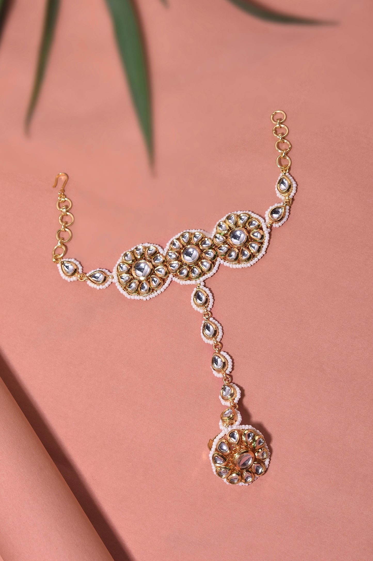 Kundan Embellished Hathphool 