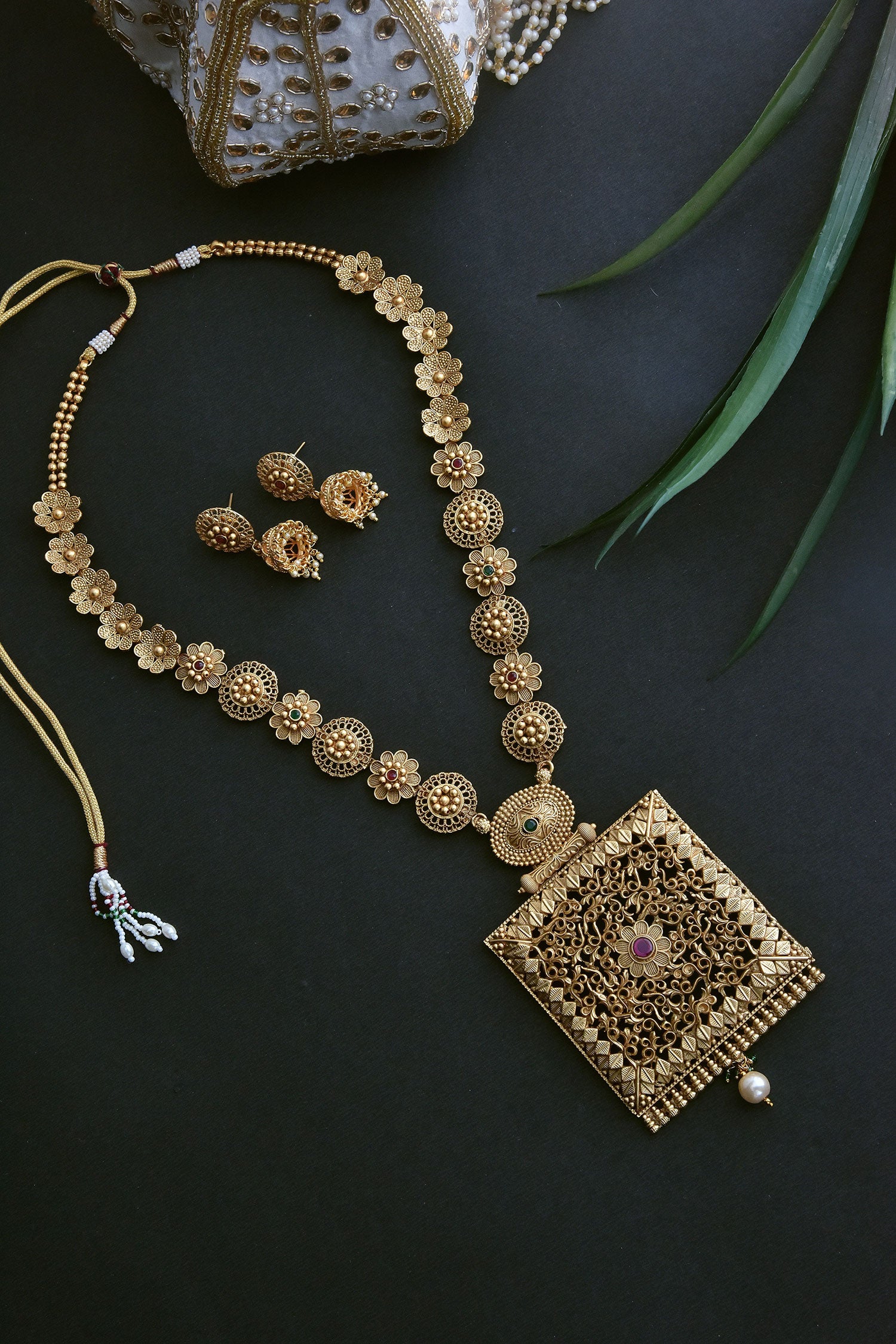Temple Necklace Set 