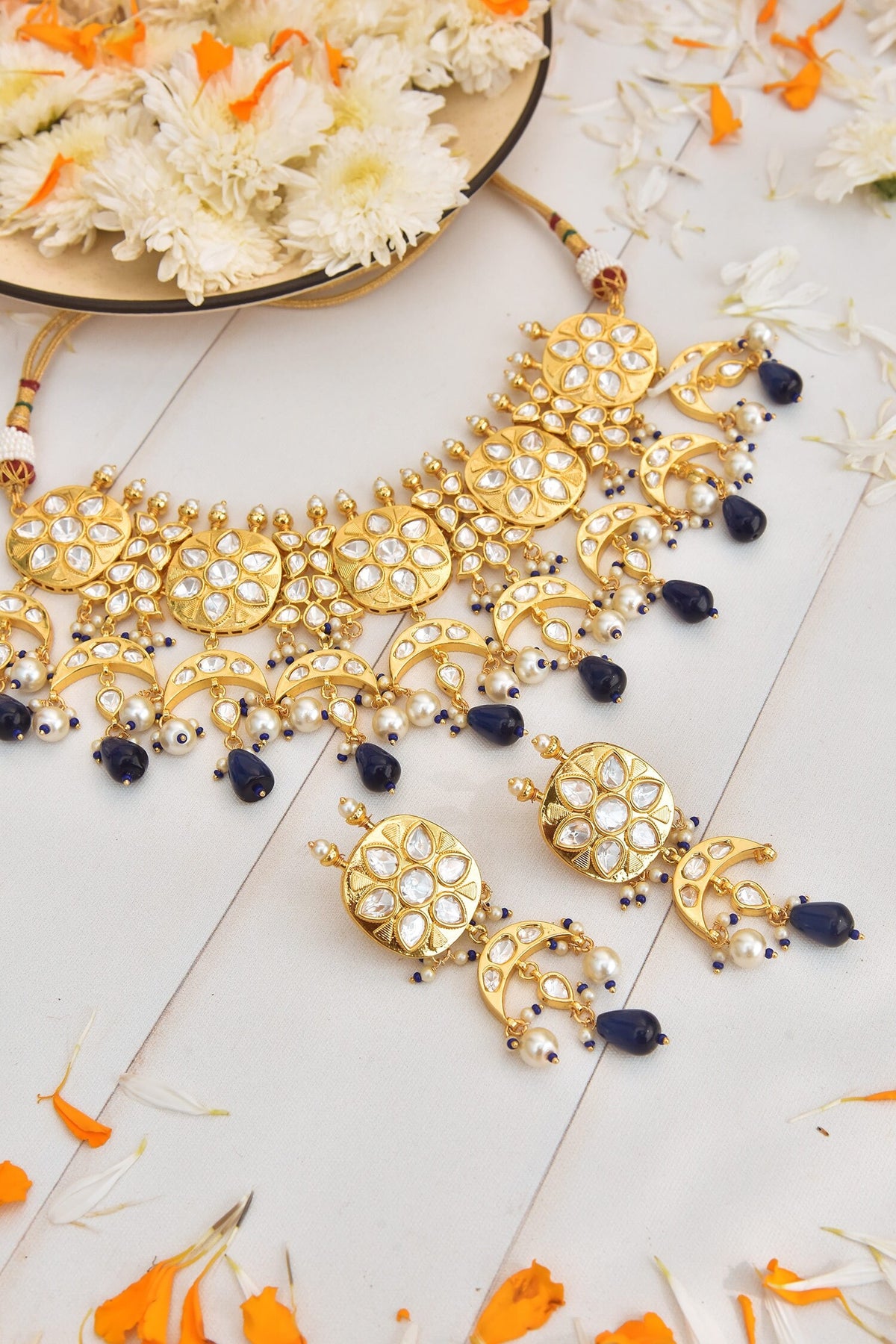Geometric Embellished Choker Set 
