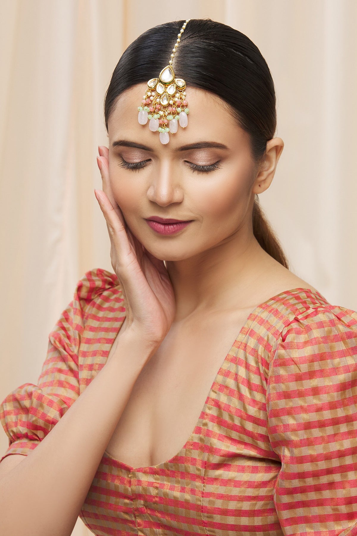 Kundan Teardrop Maangtikka 