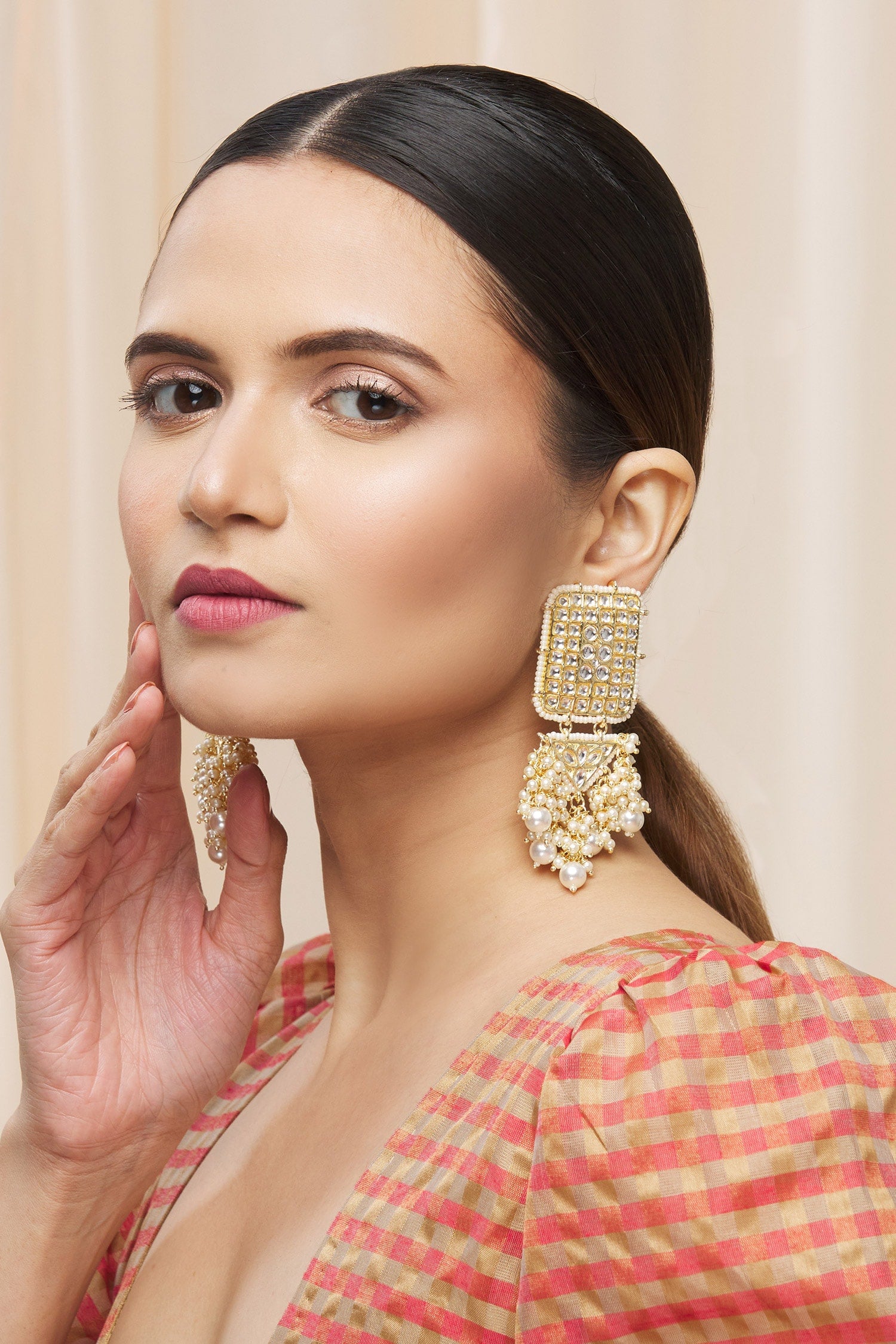 Kundan Geometric Danglers 