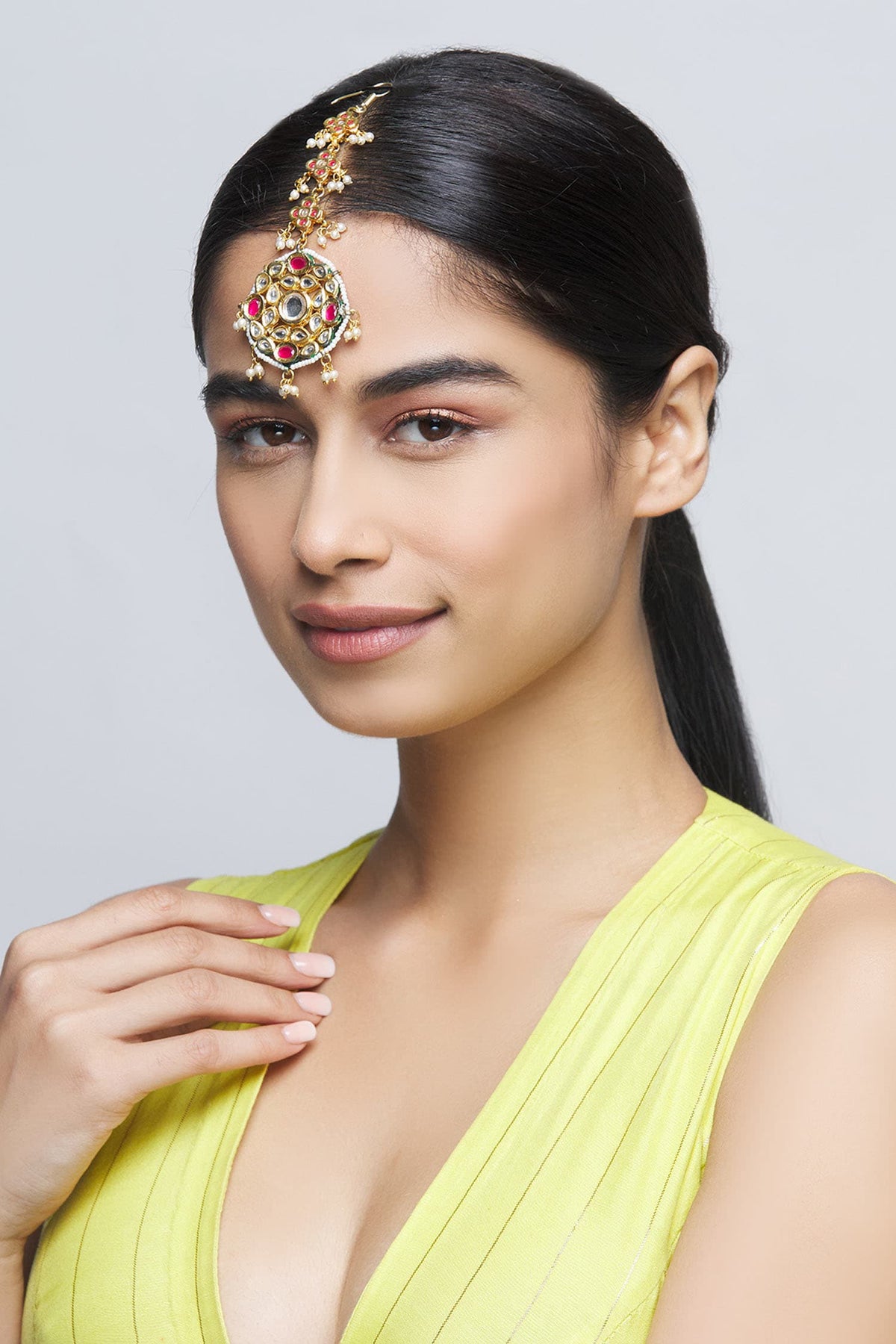Kundan Tiered Floral Maangtikka 