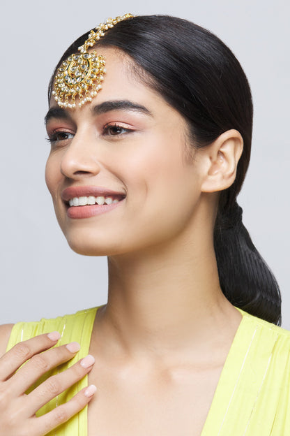 Kundan Crescent Moon Maangtikka 